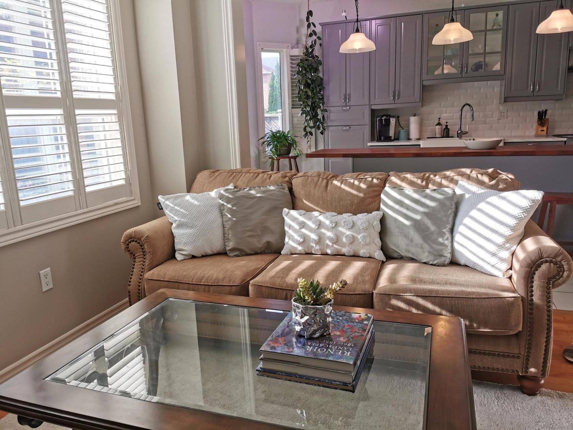 4 Bedroom 3 Washroom Charming Home In Markham With Warm Cozy Vibe 外观 照片