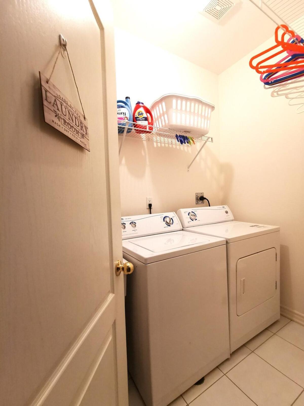 4 Bedroom 3 Washroom Charming Home In Markham With Warm Cozy Vibe 外观 照片